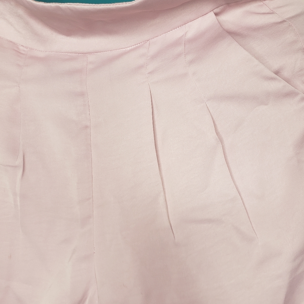 Shorts - Picture 3 of 6